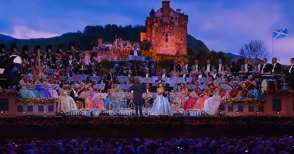 Andr&eacute; Rieu and Johann Strauss Orchestra