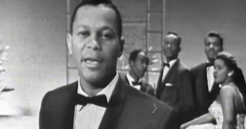 The Platters perform their 1 hit ‘Smoke Gets in Your Eyes’