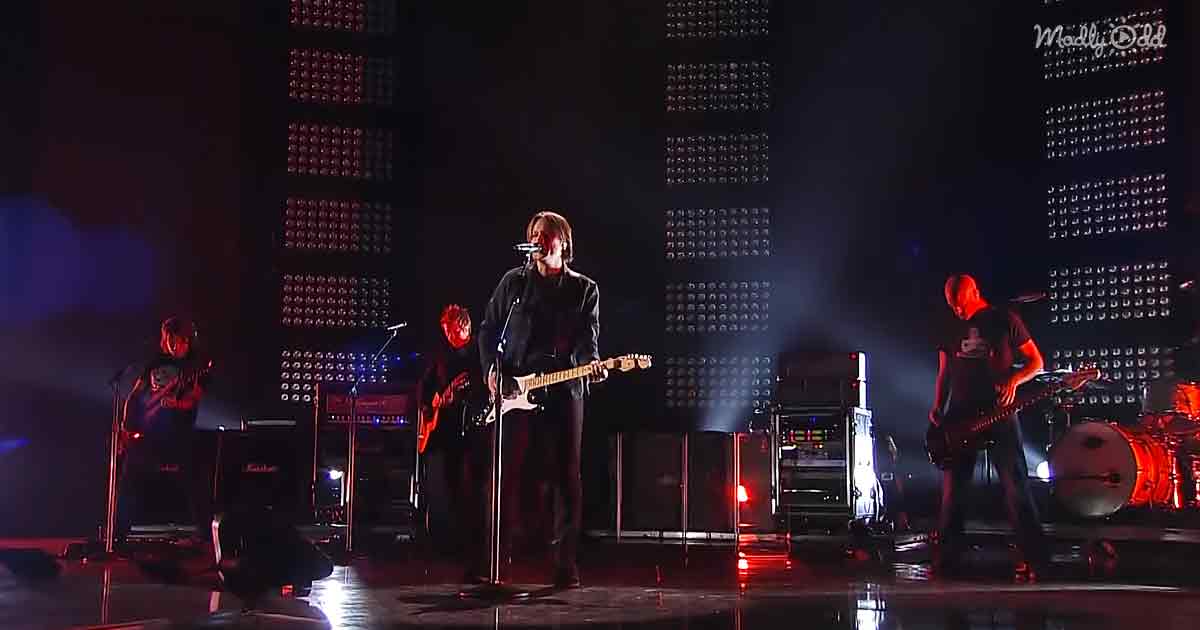 Keith Urban CMT Music Awards live performance