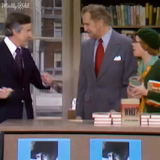 Joan Rivers and Vincent Price crack up The Carol Show Madly Odd!