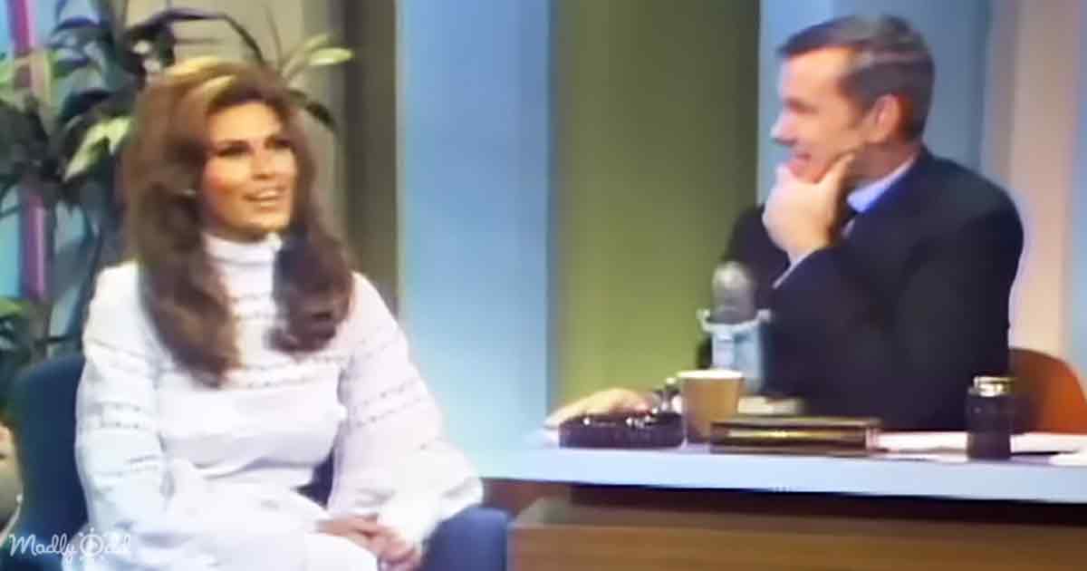 Raquel Welch and Johnny Carson