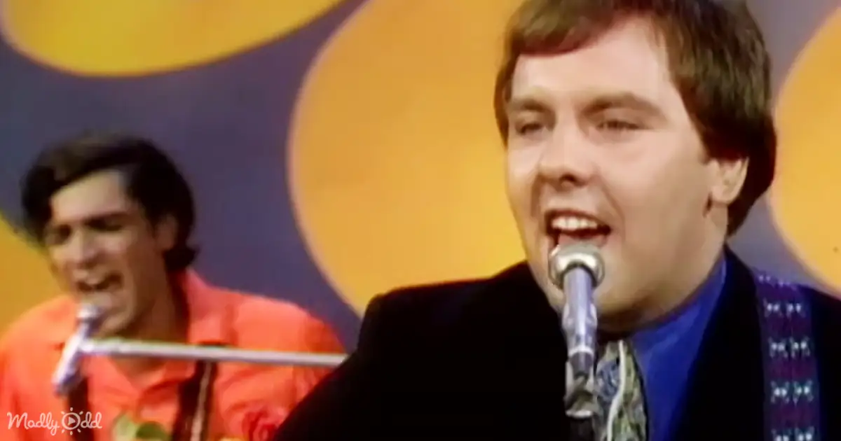 Flashback to The Young Rascals’ 1967 Iconic “A Girl Like You”